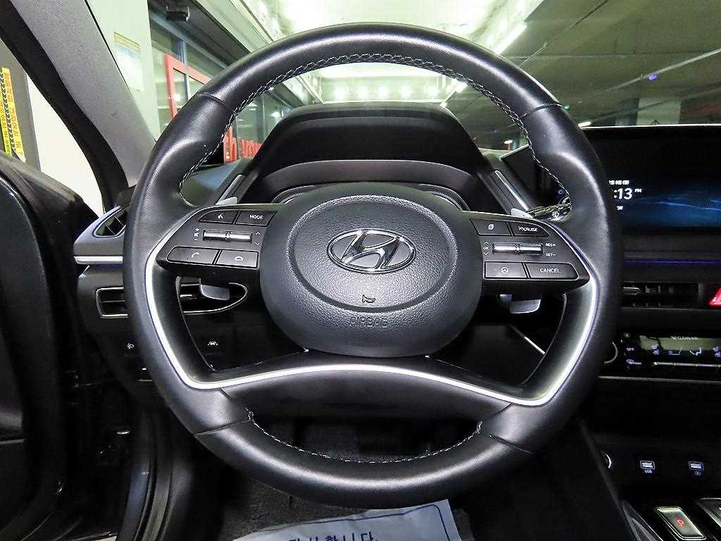 HYUNDAI Sonata - Vista 8