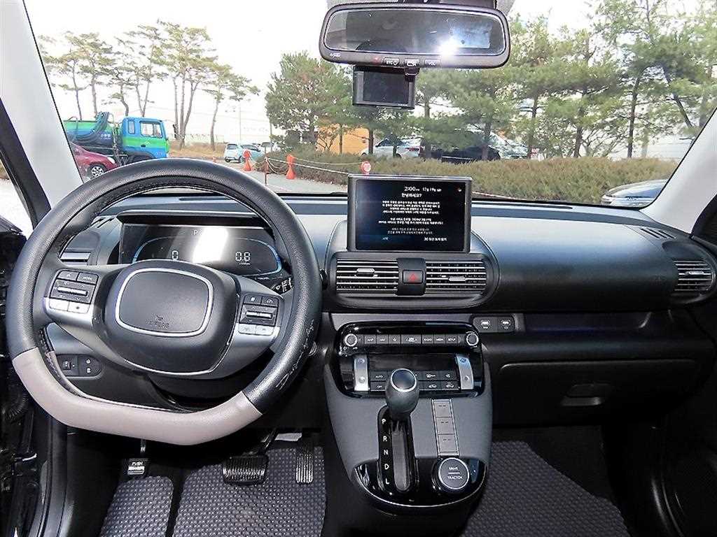 HYUNDAI Casper - Vista 7