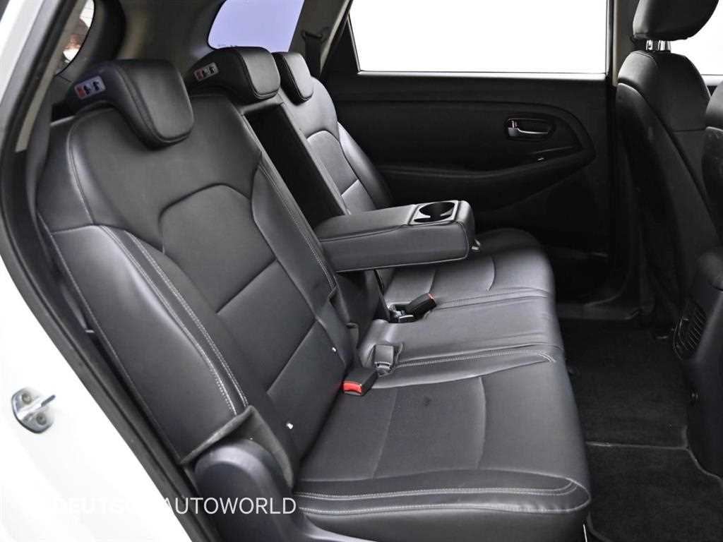 KIA Carens - Vista 12