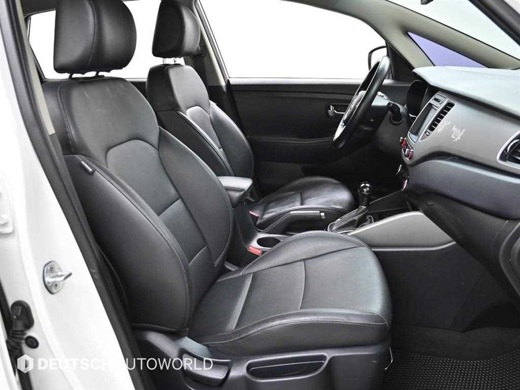 KIA Carens - Vista 10