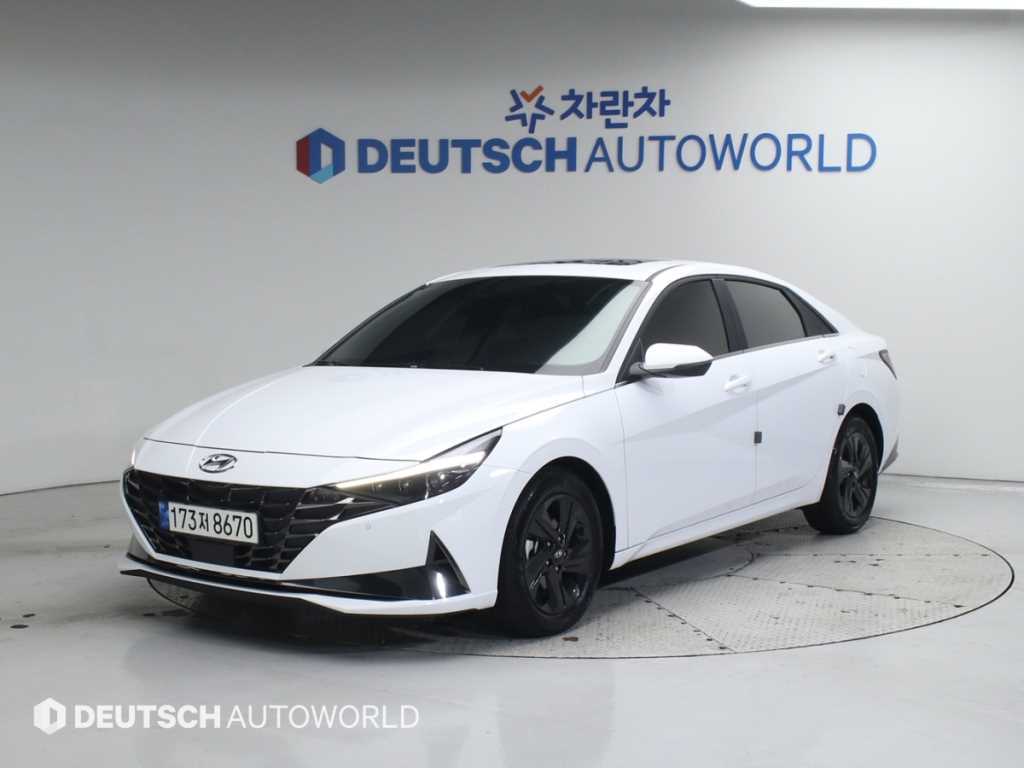 HYUNDAI Avante 2022 Blanco - Importación desde Corea - HF Imports Iquique - Foto 1