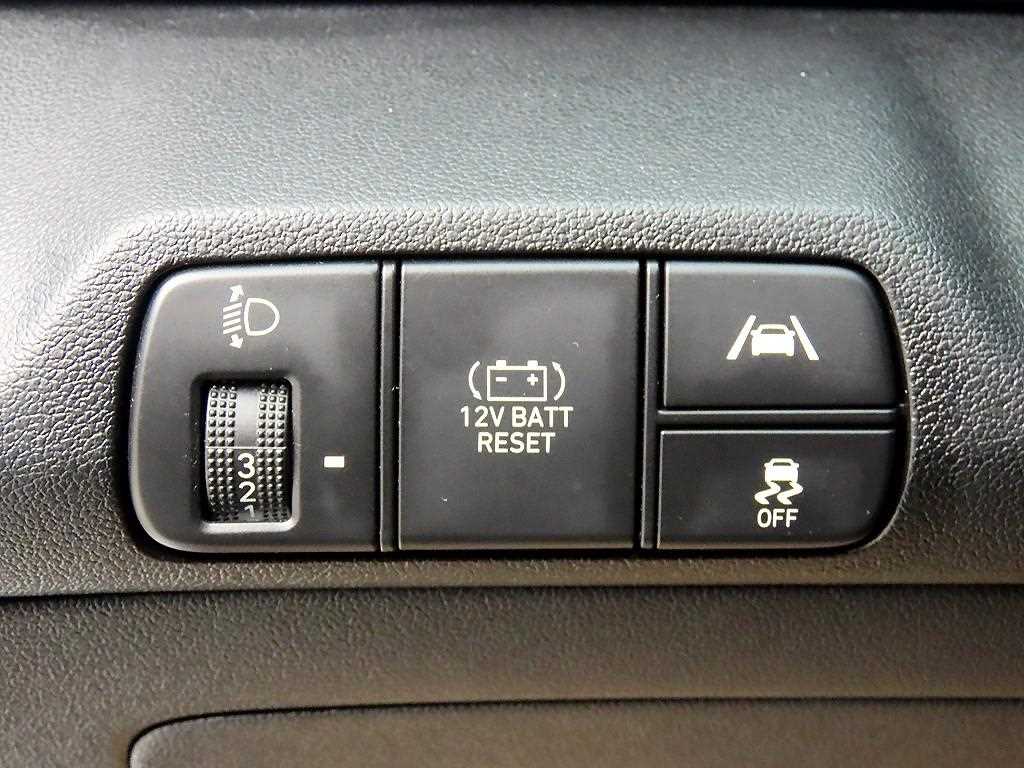 HYUNDAI Avante - Vista 12