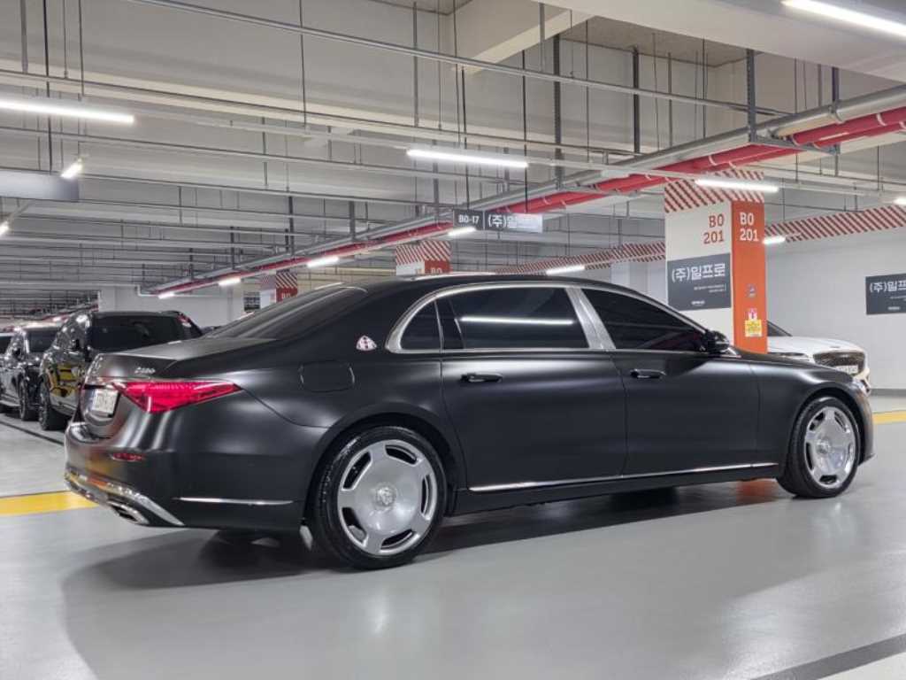 Mercedes Benz S Class - Vista 4