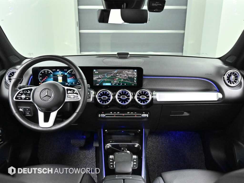 Mercedes Benz GLB Class - Vista 7