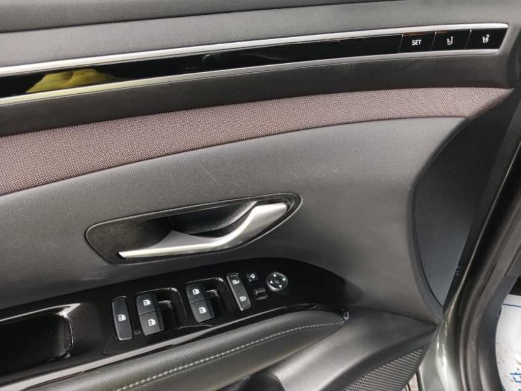 HYUNDAI Tucson - Vista 9