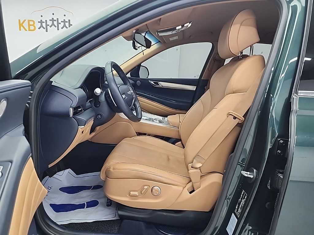 Genesis GV80 - Vista 11