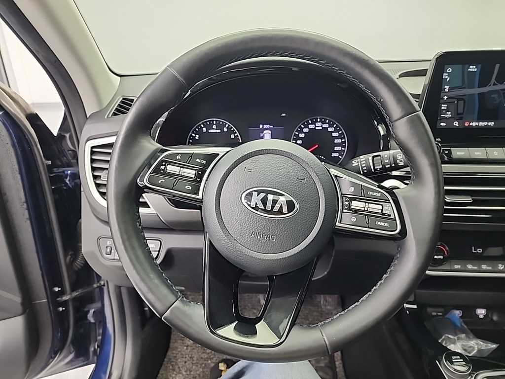 KIA Seltos - Vista 9