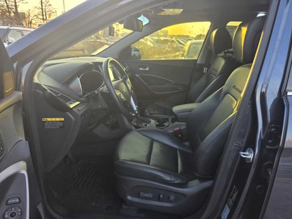 HYUNDAI Maxcruz - Vista 6