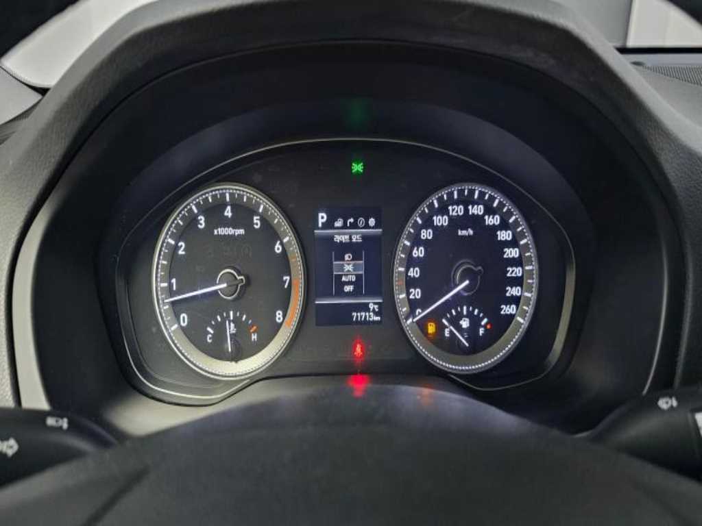 HYUNDAI Grandeur - Vista 8