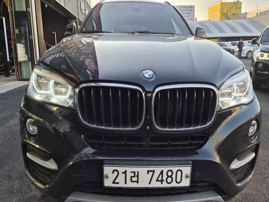 BMW X6 2018 Negro - Importación desde Corea - HF Imports Iquique - Foto 1
