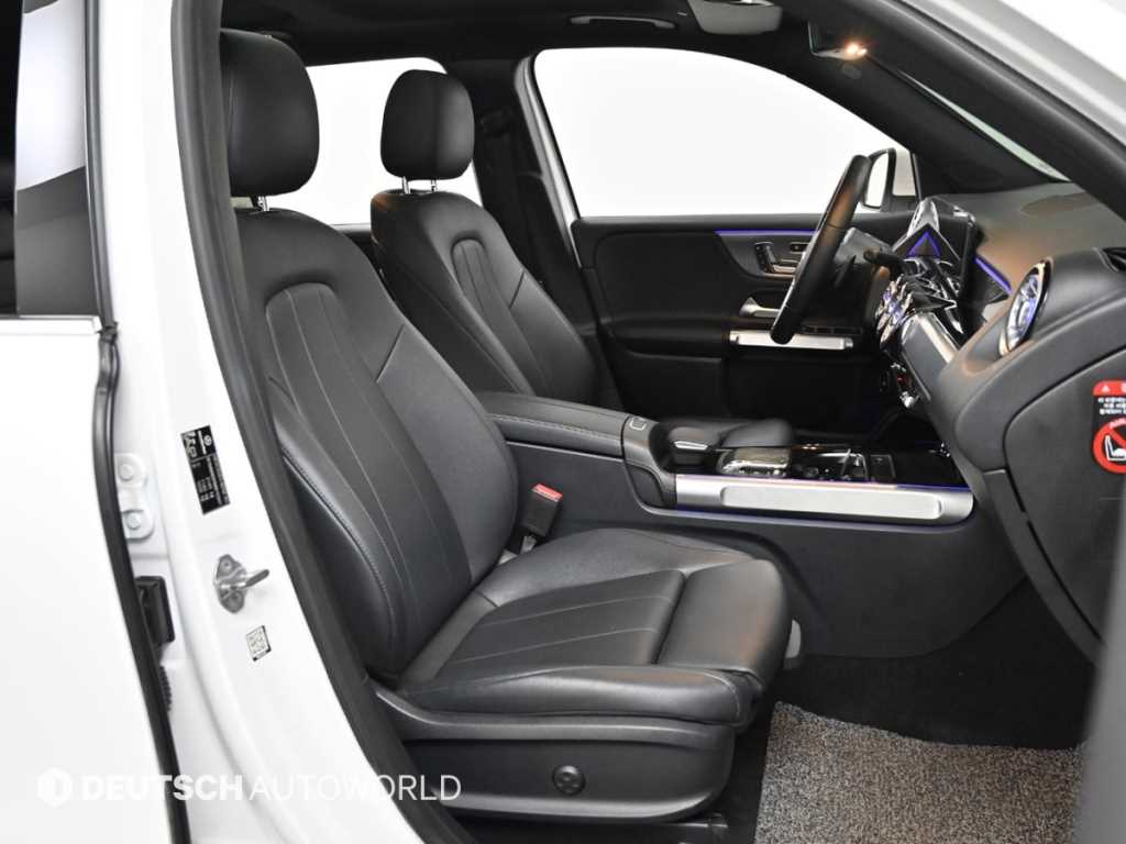 Mercedes Benz GLB Class - Vista 10