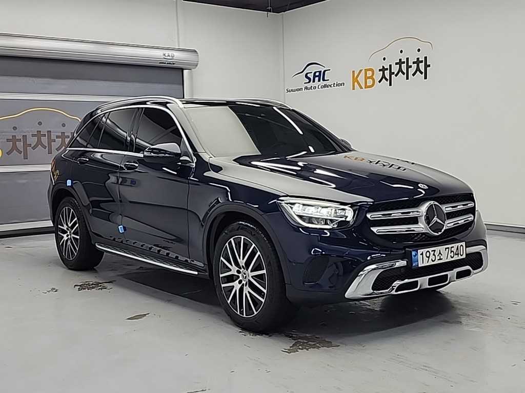 Mercedes Benz GLC Class - Vista 4