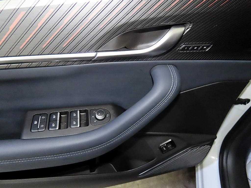 SAMSUNG Grand Koleos - Vista 12