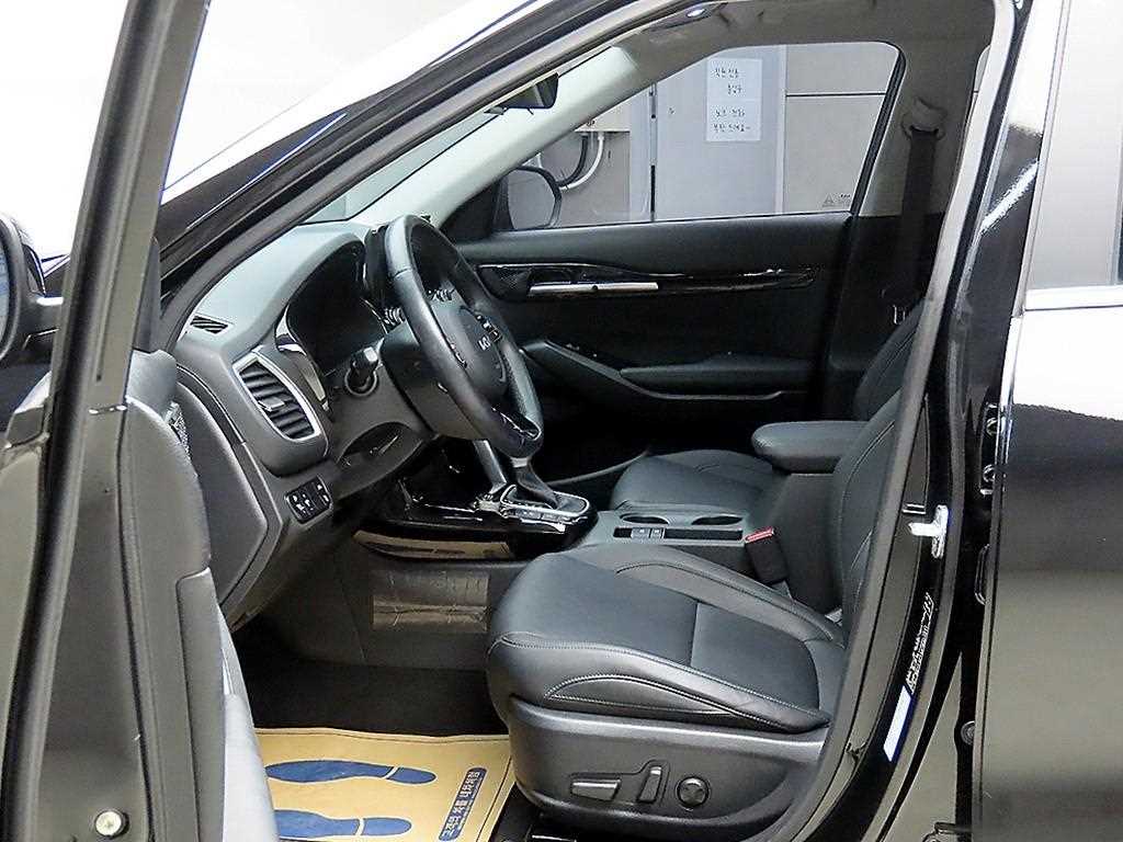 KIA Seltos - Vista 5