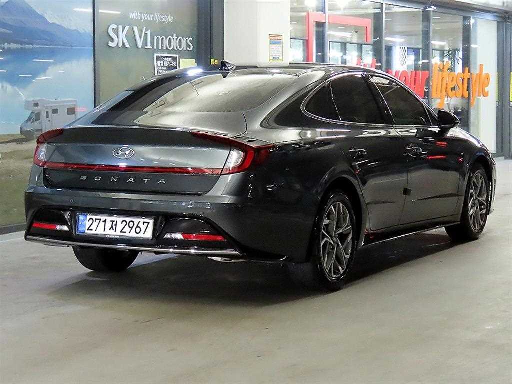 HYUNDAI Sonata - Vista 4