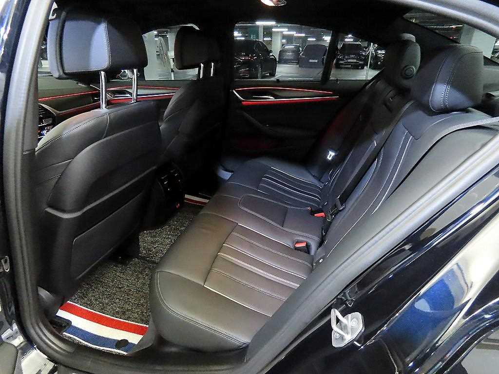 BMW 5 Series - Vista 7