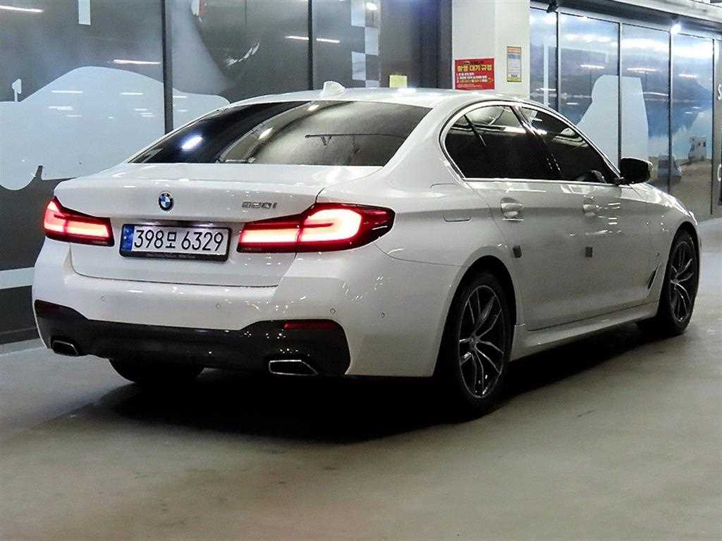 BMW 5 Series - Vista 4