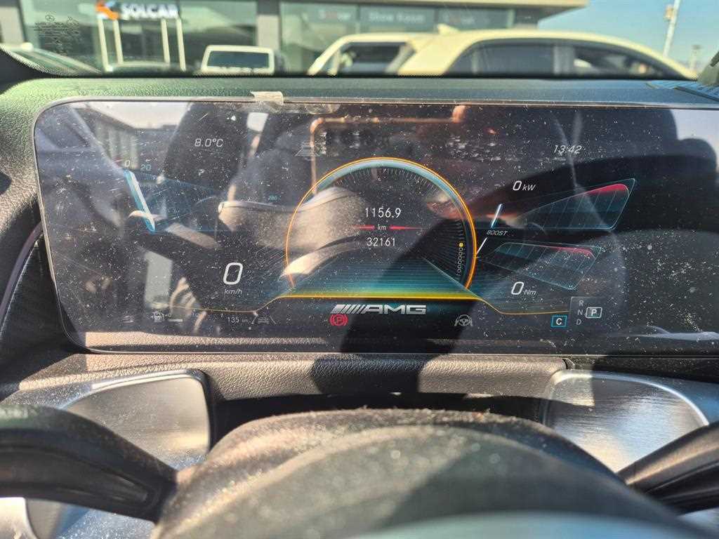 Mercedes Benz GLB Class - Vista 3