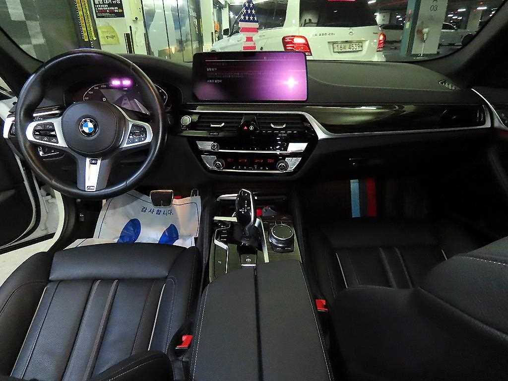 BMW 5 Series - Vista 10