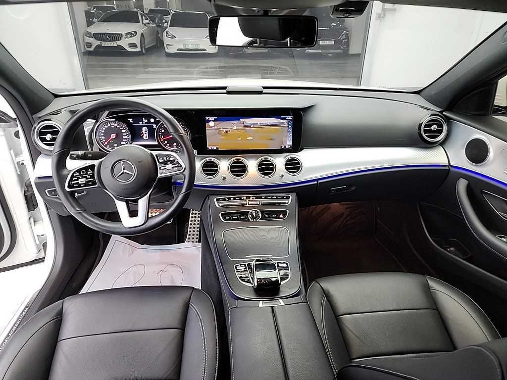 Mercedes Benz E class - Vista 7