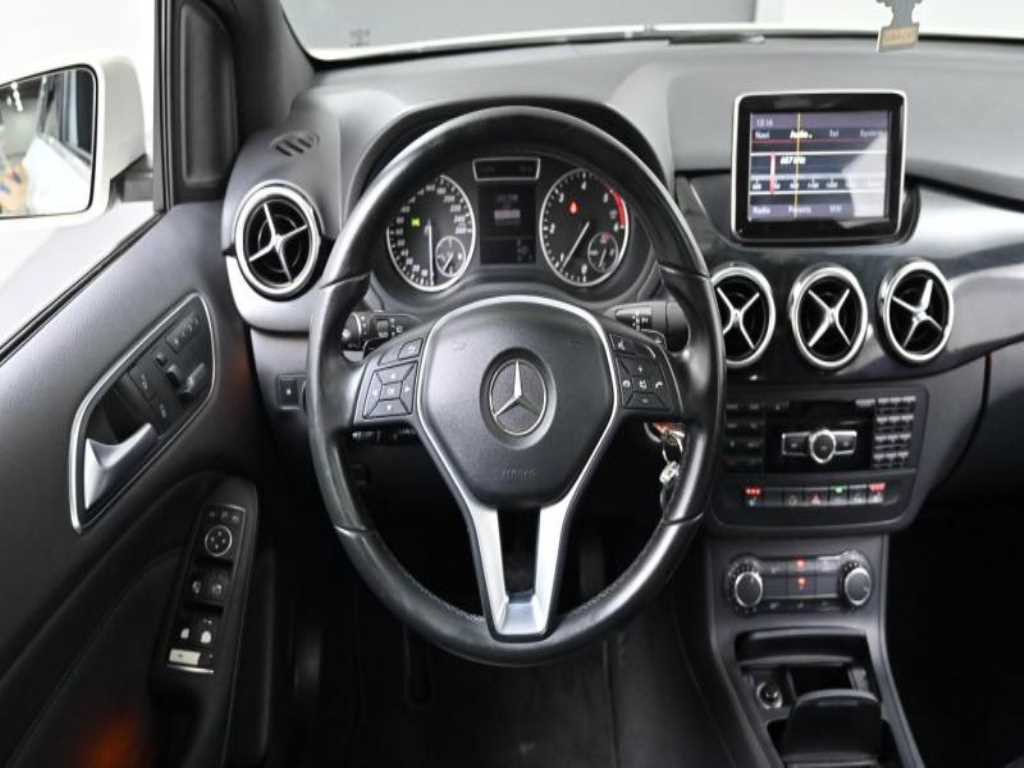 Mercedes Benz B Class (MY B) 2015 Blanco - Importación desde Corea - HF Imports Iquique - Foto 13