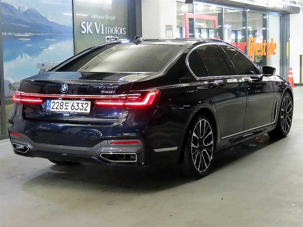 BMW 7 Series - Vista 4