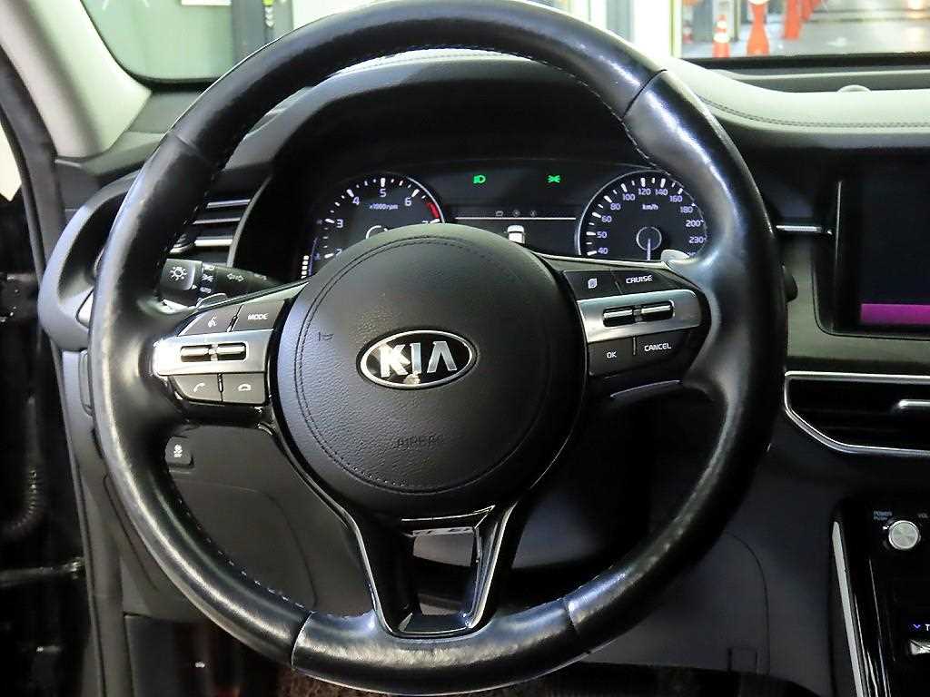 KIA K7 - Vista 8