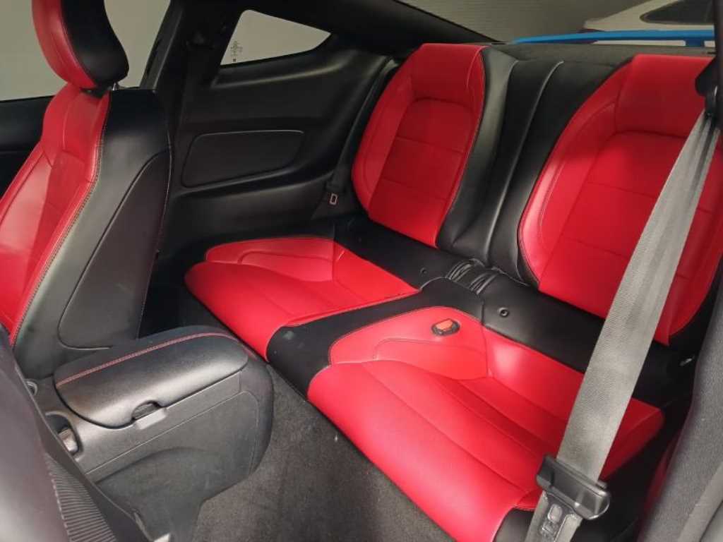 Ford Mustang - Vista 8