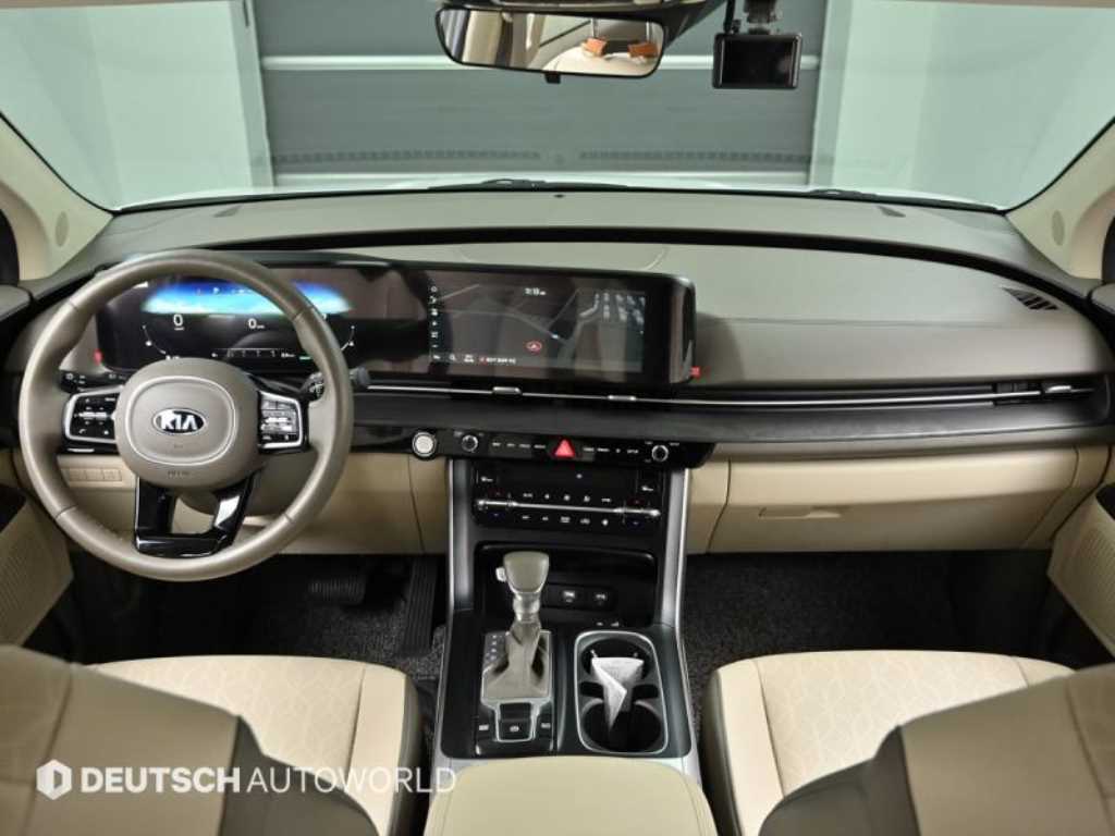 KIA Carnival - Vista 7