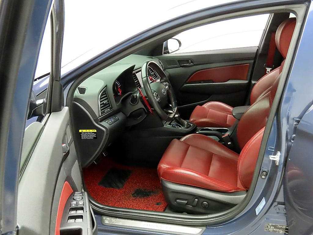 HYUNDAI Avante 2018 - Importación desde Corea - HF Imports Iquique - Foto 14