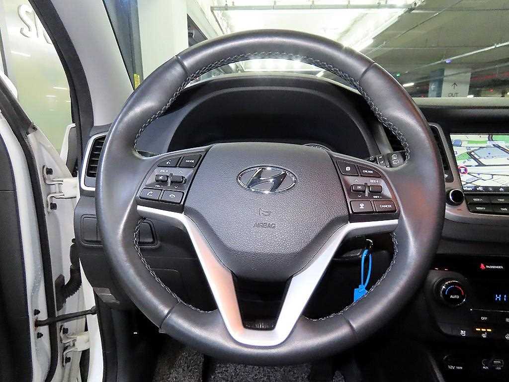 HYUNDAI Tucson - Vista 8