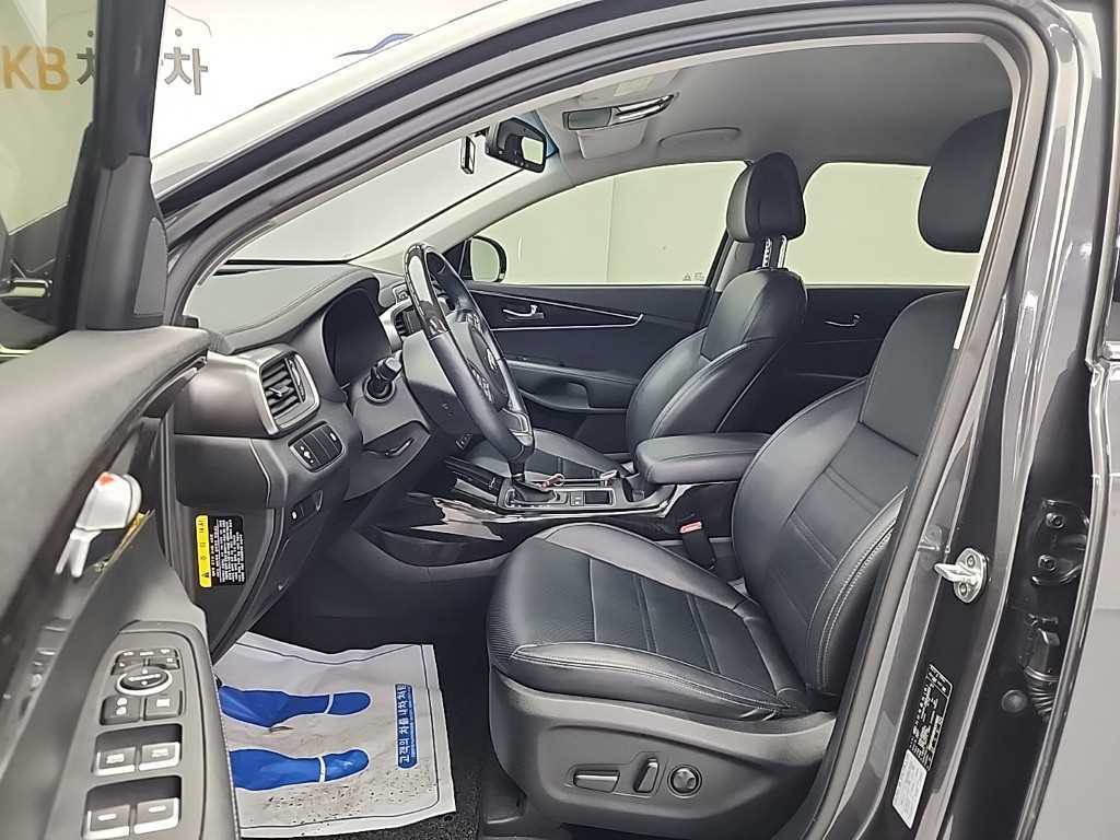 KIA Sorento - Vista 11