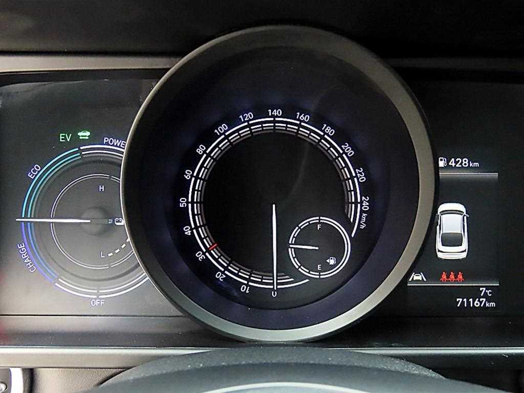 HYUNDAI Avante - Vista 8