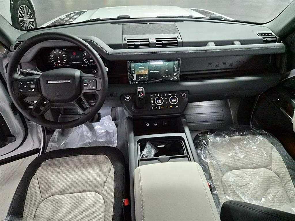 Land Rover Defender - Vista 8