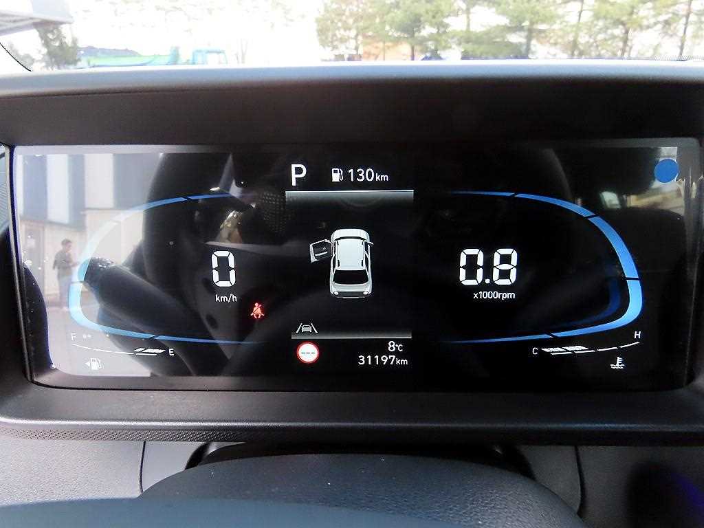 HYUNDAI Casper - Vista 9