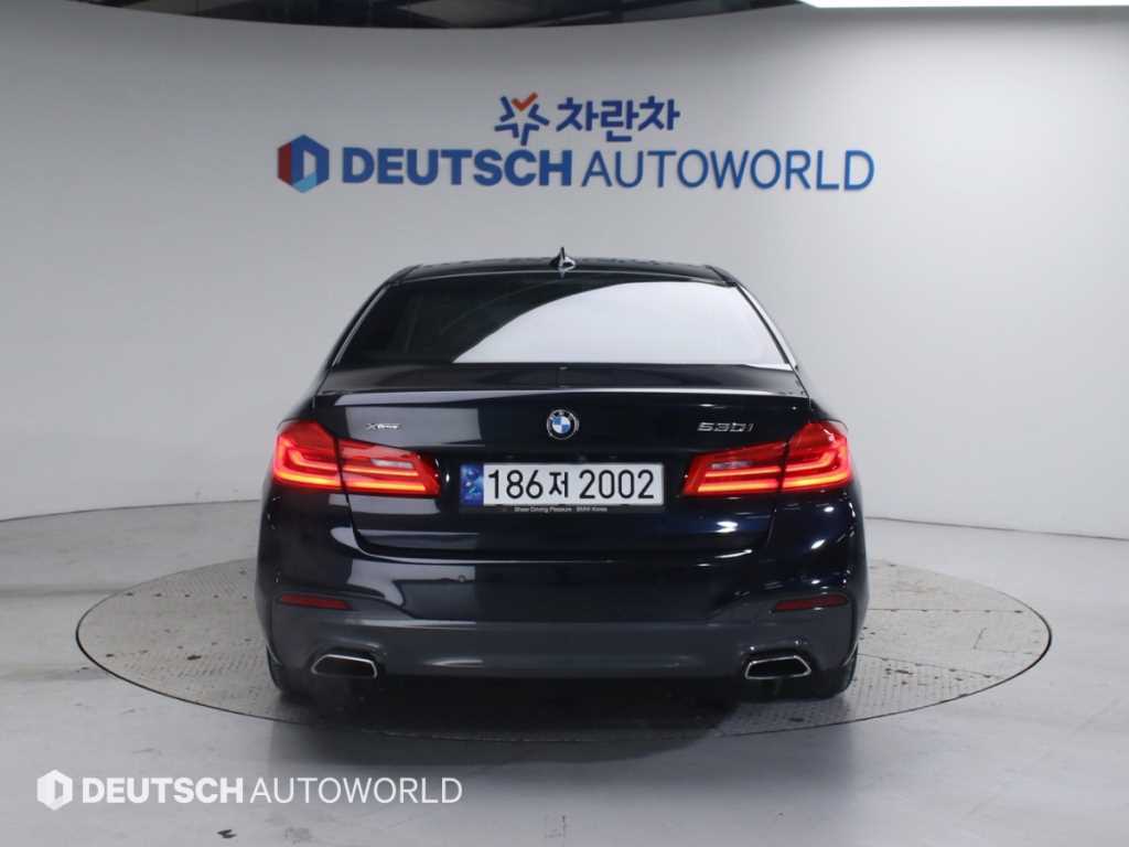 BMW 5 Series - Vista 4