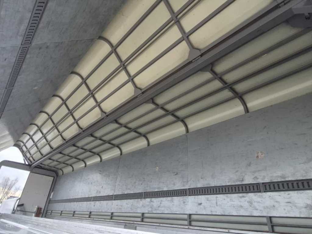 medium and large cargo truck - Vista 7