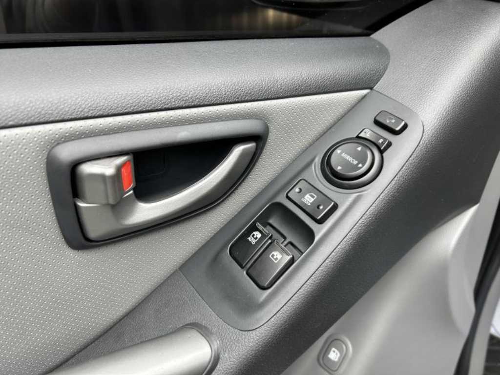 HYUNDAI Starex - Vista 9