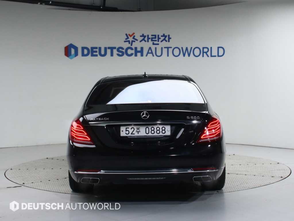 Mercedes Benz S Class - Vista 4