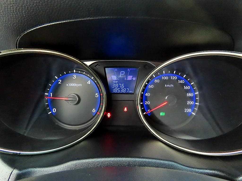 HYUNDAI Tucson - Vista 9