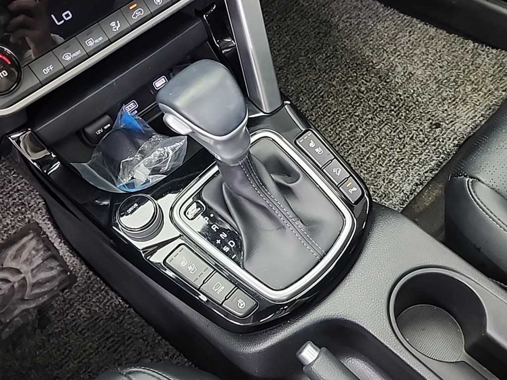 KIA Seltos - Vista 8