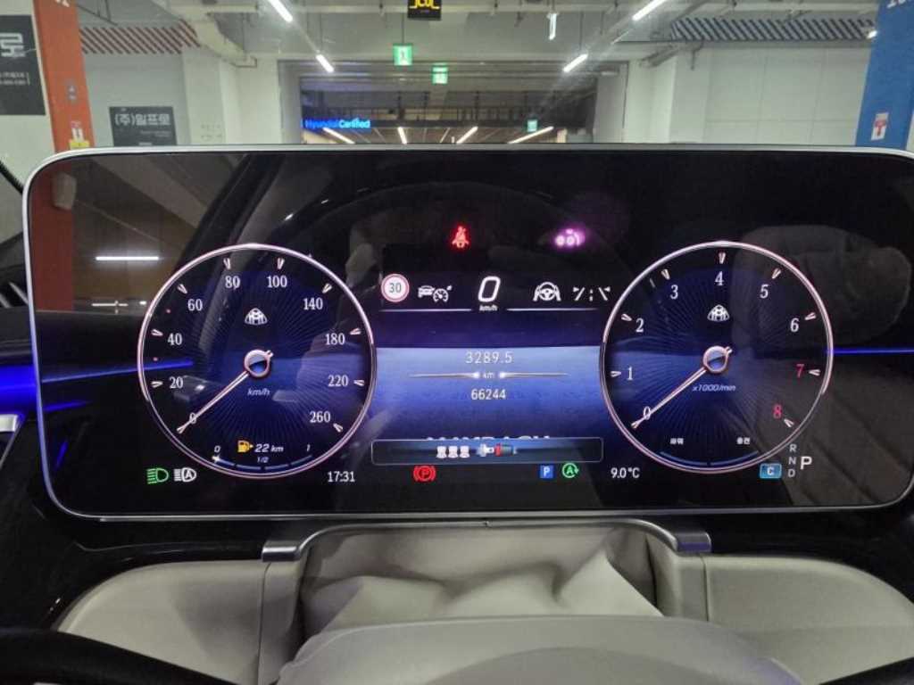 Mercedes Benz S Class - Vista 11