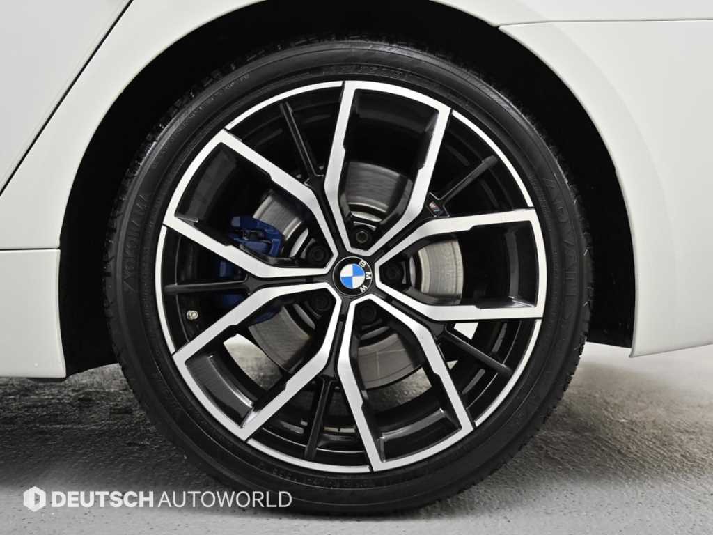 BMW 5 Series - Vista 5