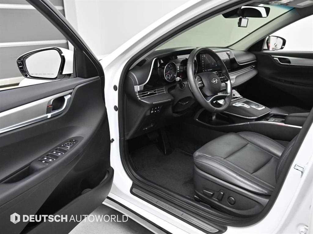 HYUNDAI Grandeur - Vista 11