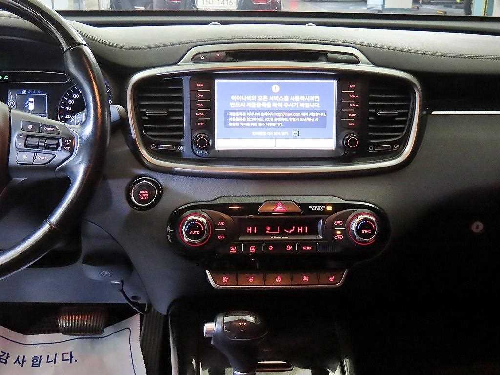 KIA Sorento - Vista 11