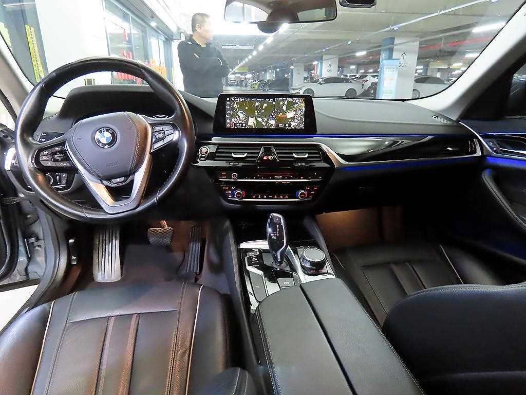 BMW 5 Series - Vista 10