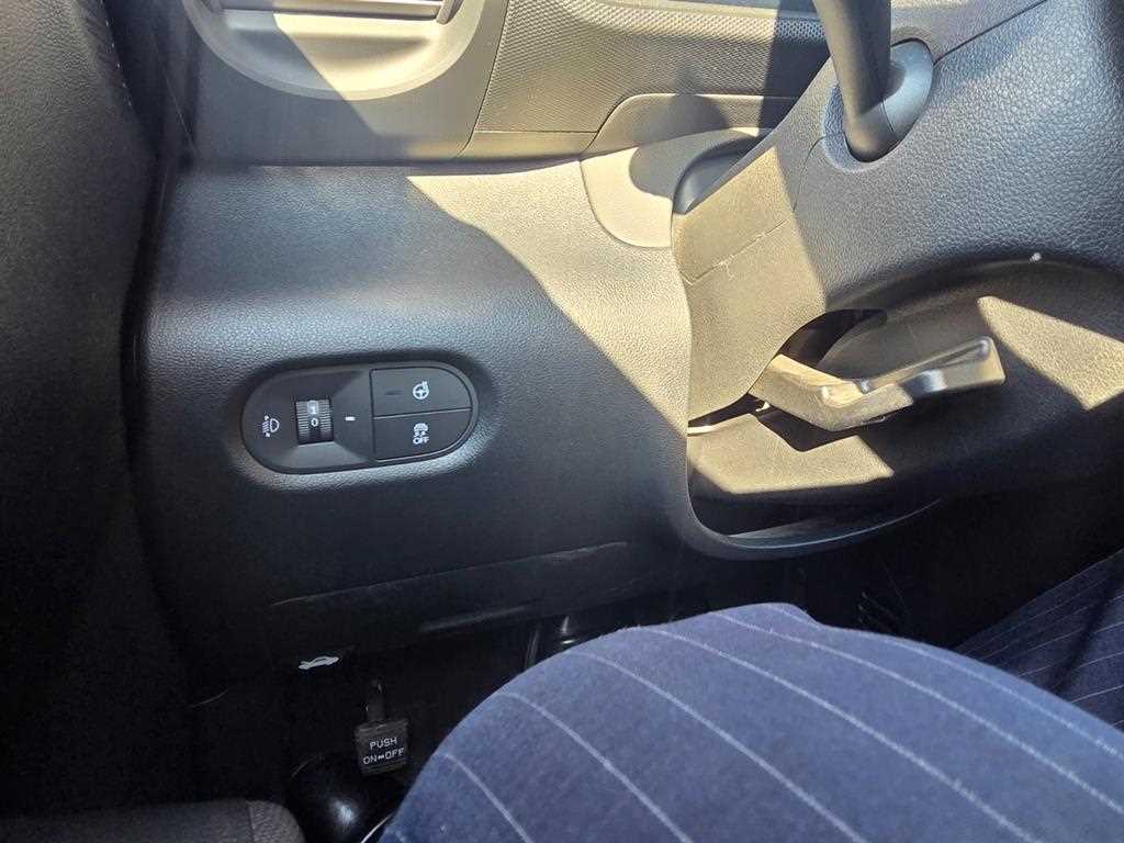 HYUNDAI Casper - Vista 11