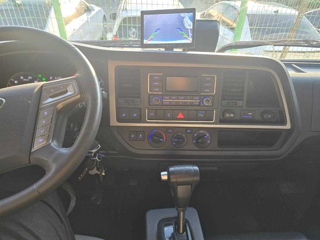 medium and large cargo truck 2024 Blanco - Importación desde Corea - HF Imports Iquique - Foto 17