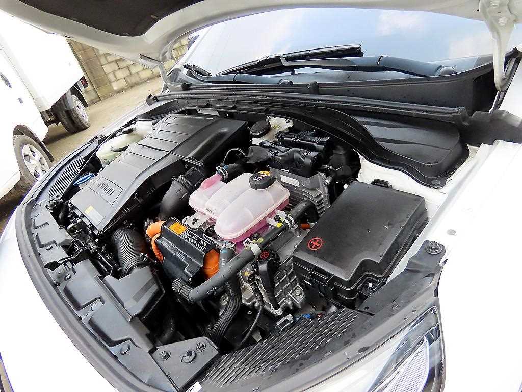 HYUNDAI Ioniq 2017 Blanco - Importación desde Corea - HF Imports Iquique - Foto 17