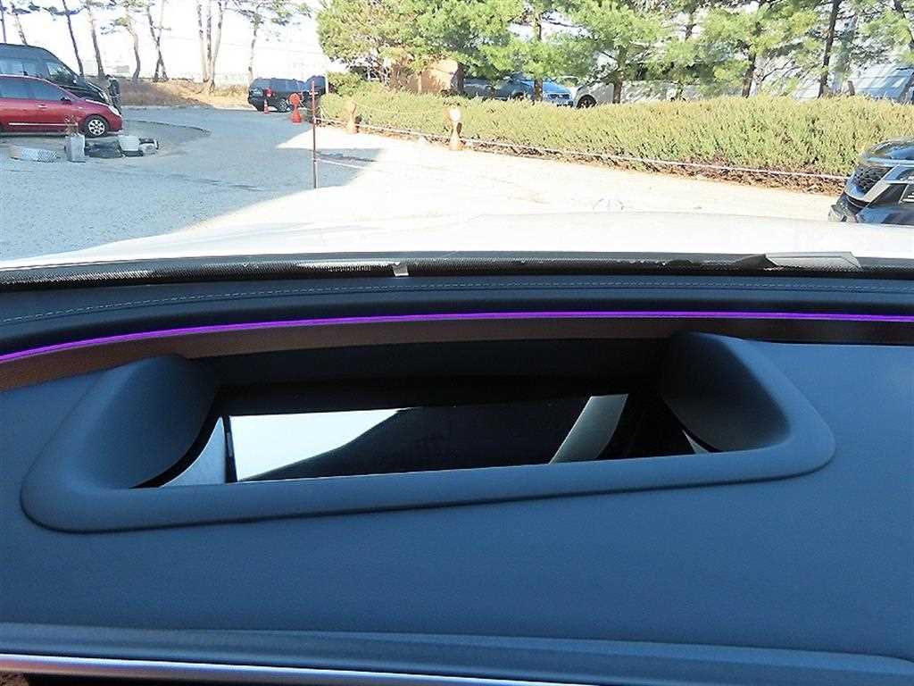 Mercedes Benz E class - Vista 10